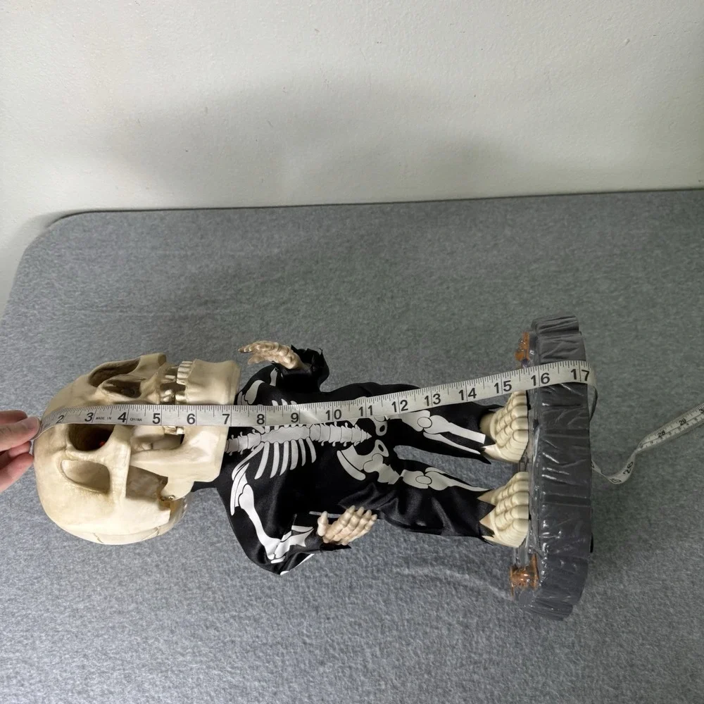 Gemmy Animated Singing Dancing Big Head Skeleton Halloween Figurine READ‎